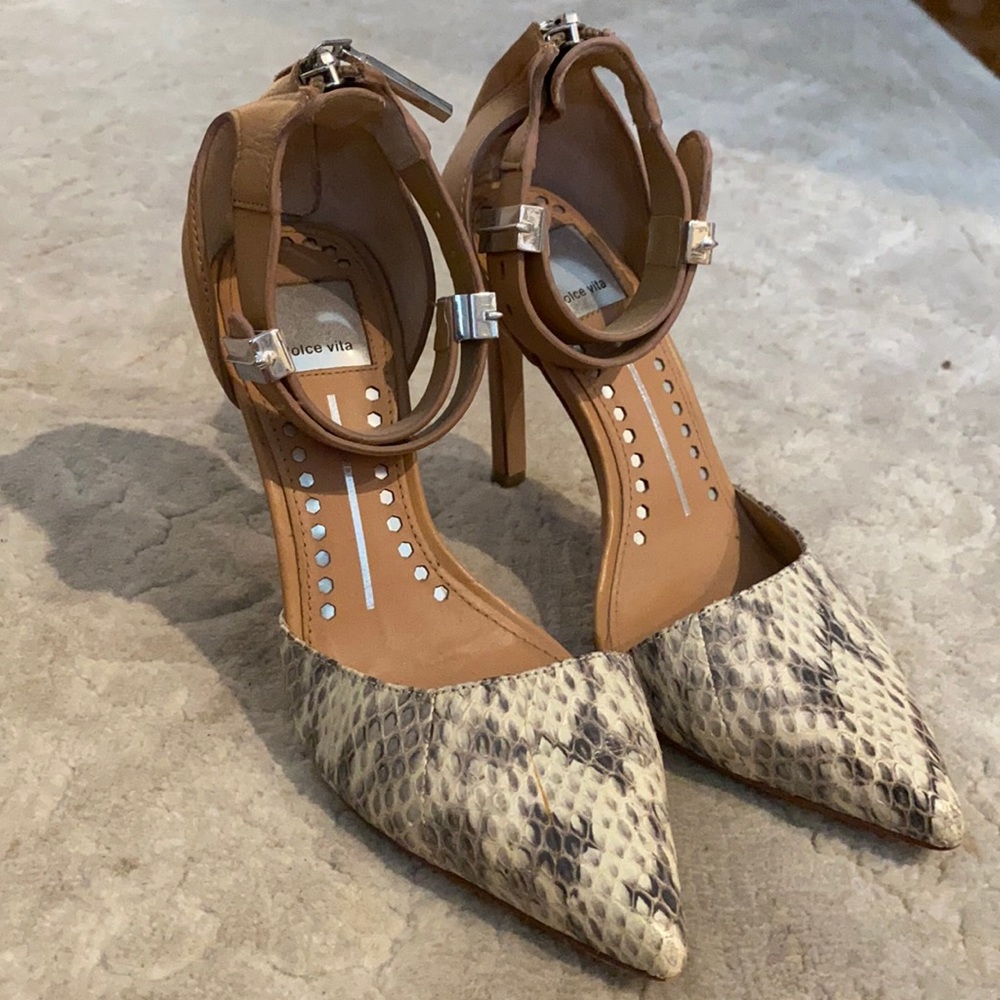 Dolce Vita snake skin heel